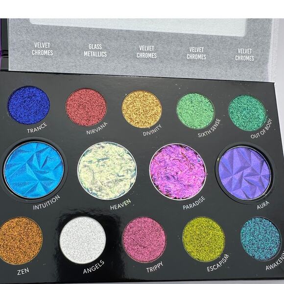 Danessa Myricks Lightwork Volume IV 4 Transcendence Eyeshadow Palette Rare NIB - Picture 3 of 14